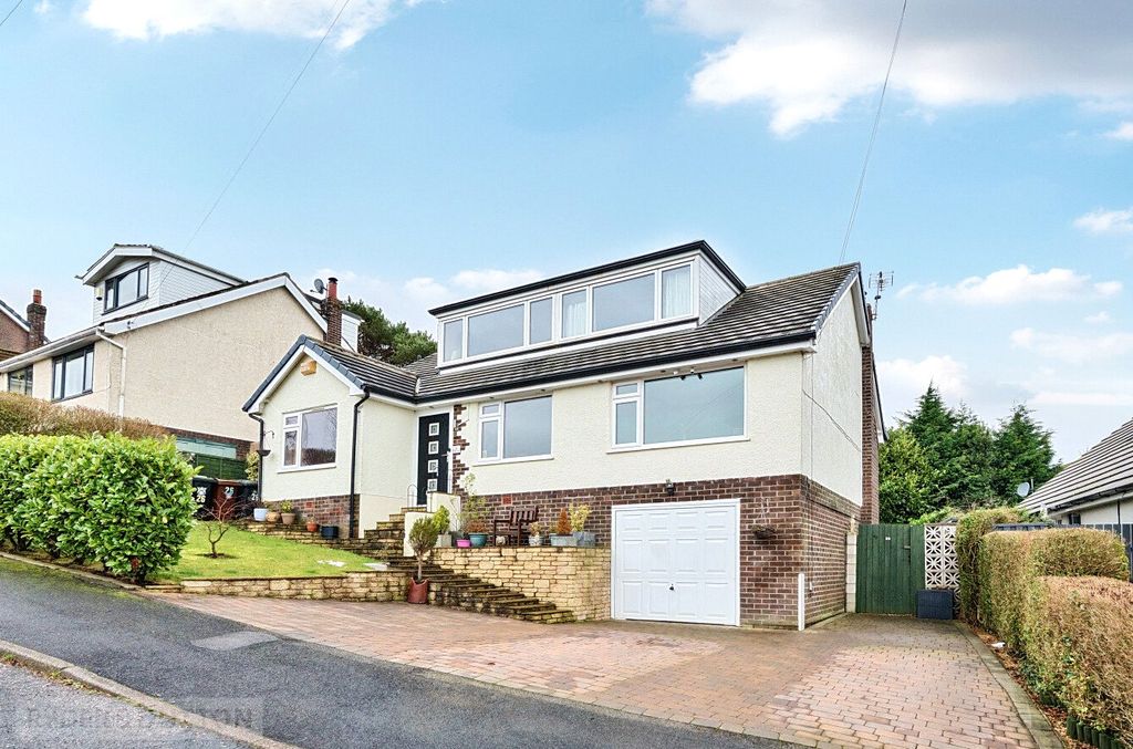 4 bed bungalow for saleHighview, Glossop, Derbyshire SK13
