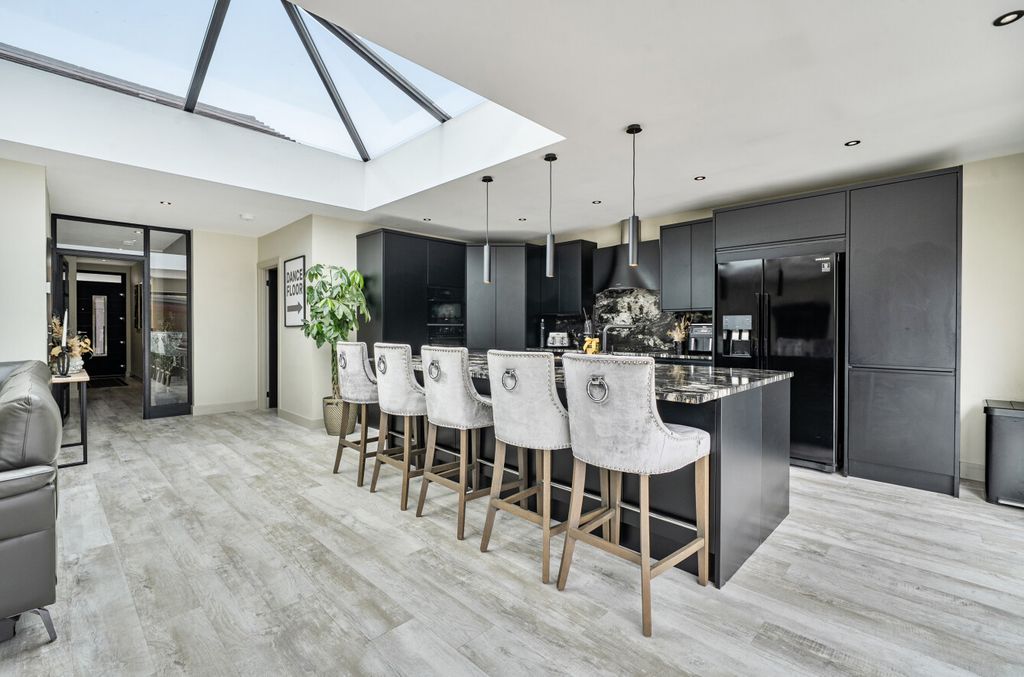 Additional image 5 of 3 bed bungalow for saleFernhill Road, Farnborough, Hampshire GU14