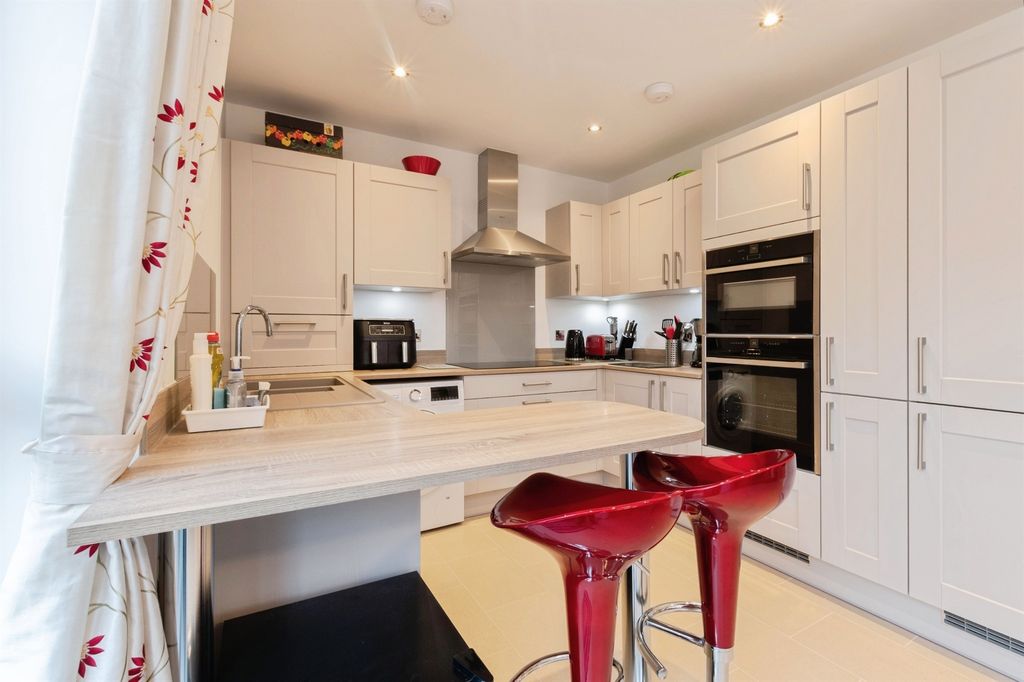 Additional image 5 of 3 bed detached house for saleSeton Way, Fordingbridge SP6