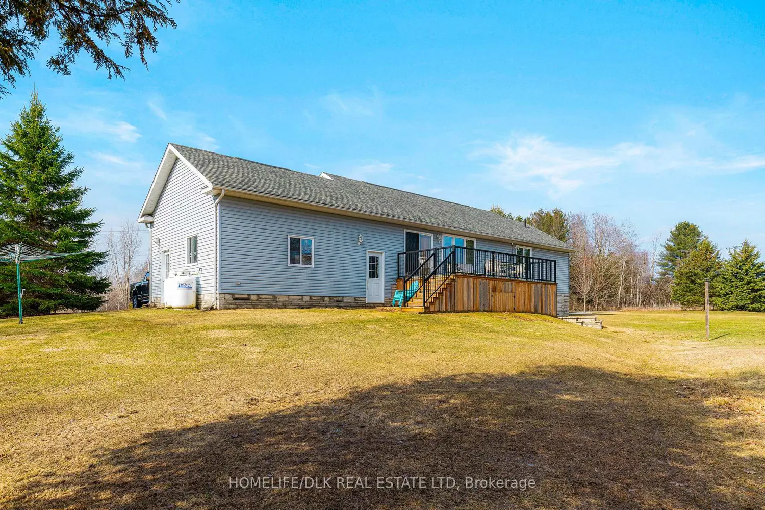 1561 Blue Church Road photo 2