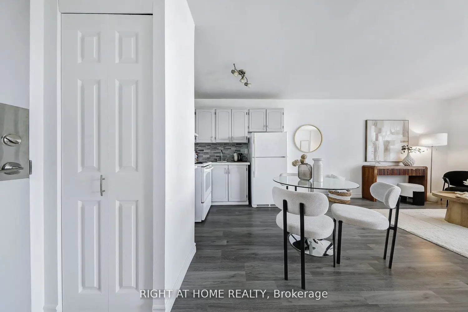Additional image 7 of 40 Homewood Avenue 908
