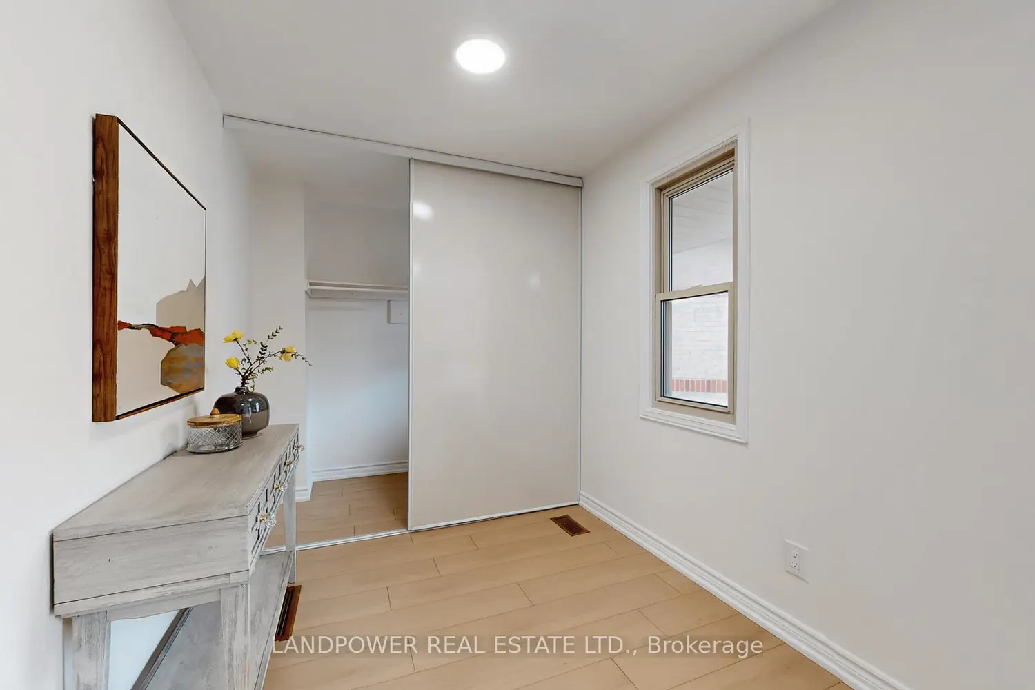 Additional image 10 of 10 Cardwell Avenue 64