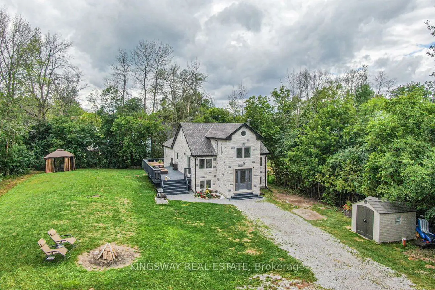 850 Isobel Avenue photo 3