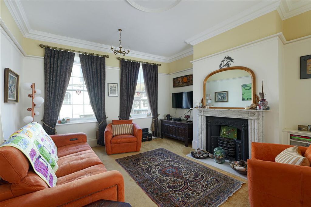 Additional image 10 of 5 bed terraced house for saleHugh House, Hugh Place, Faversham ME13