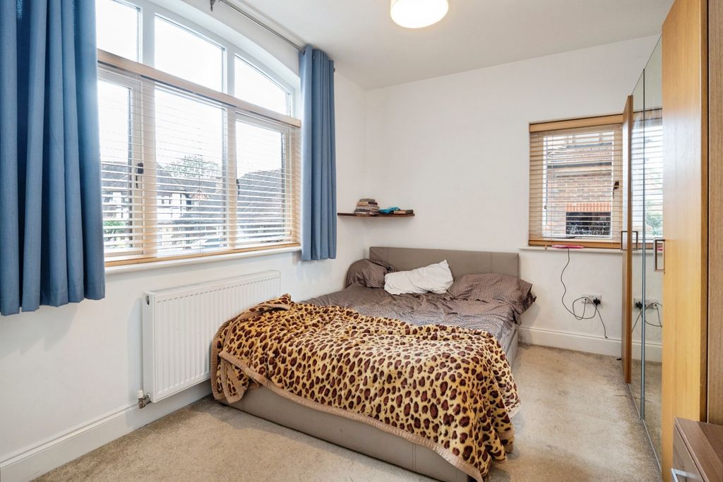 Additional image 15 of 2 bed flat for saleLondon Road, Hurst Green, Etchingham, East Sussex TN19