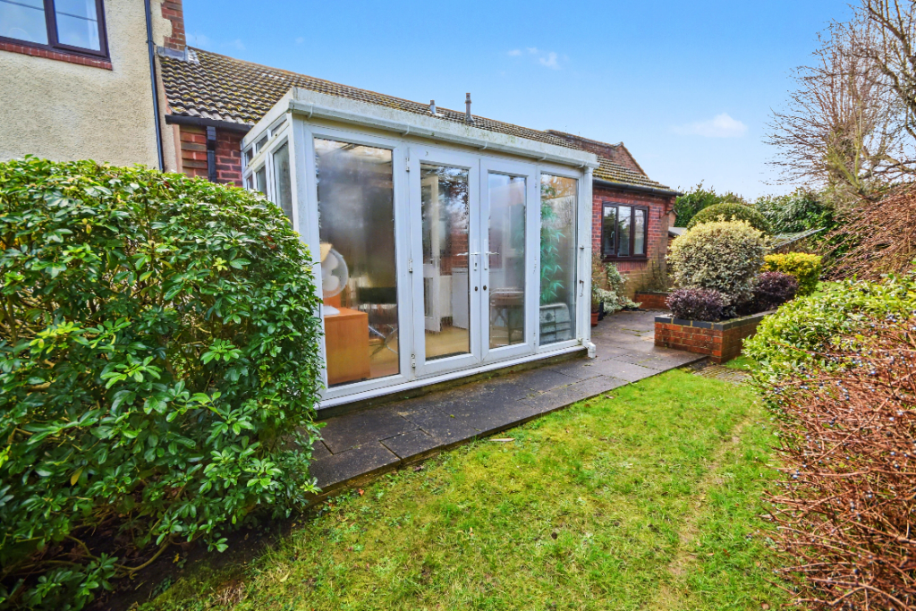 Additional image 2 of 2 bed bungalow for saleStratford Court, Avon Road, Farnham GU9