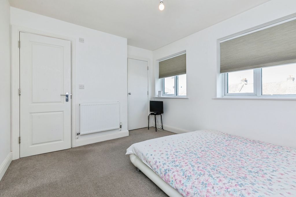 Additional image 9 of 4 bed terraced house for saleLivingstone Road, Gillingham ME7