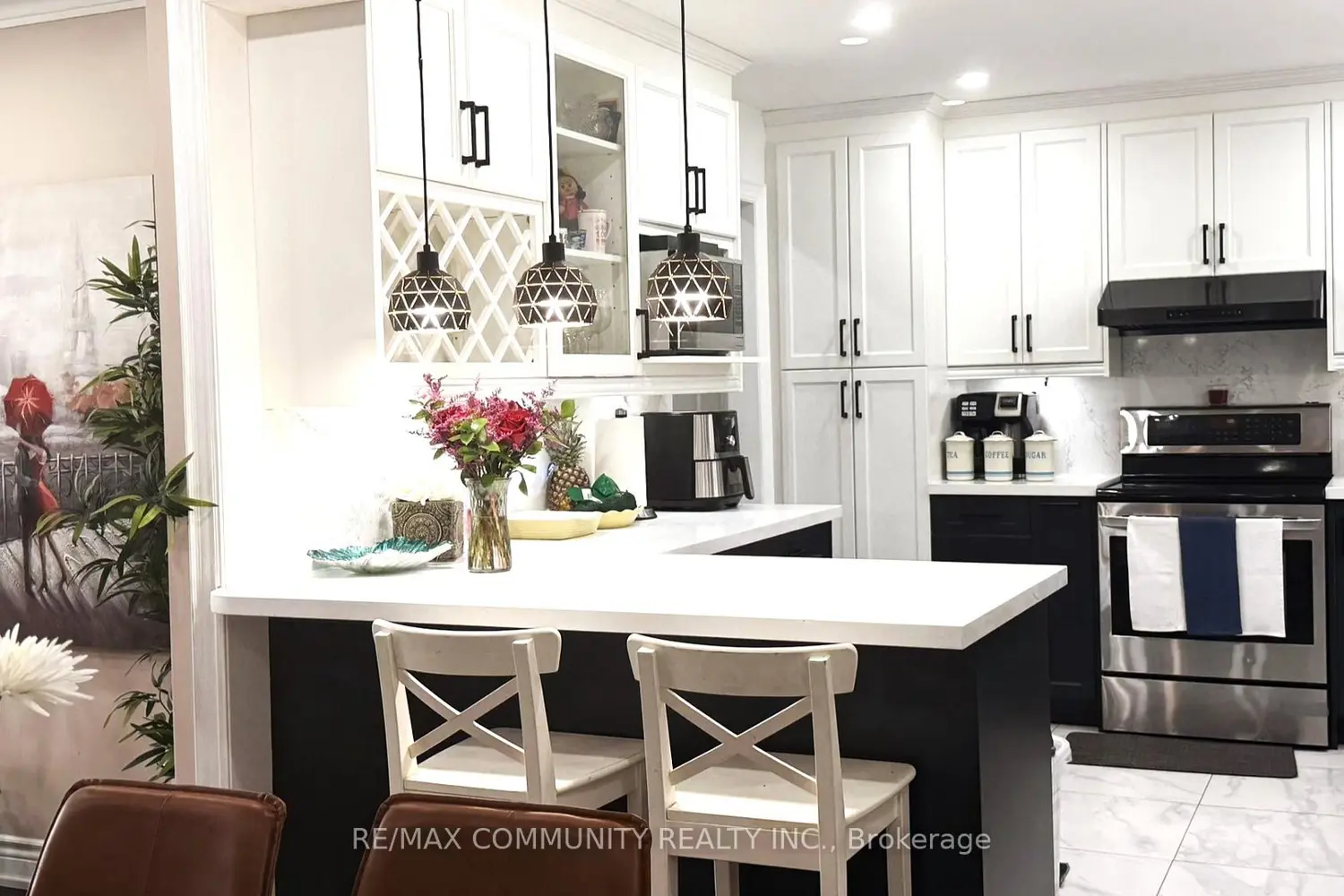 Additional image 5 of 4396 Lawrence Avenue