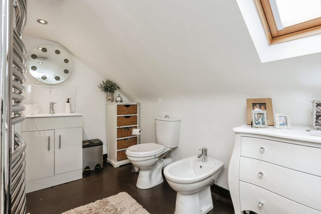 Additional image 21 of 6 bed detached house for saleNorth Parade, Grantham NG31