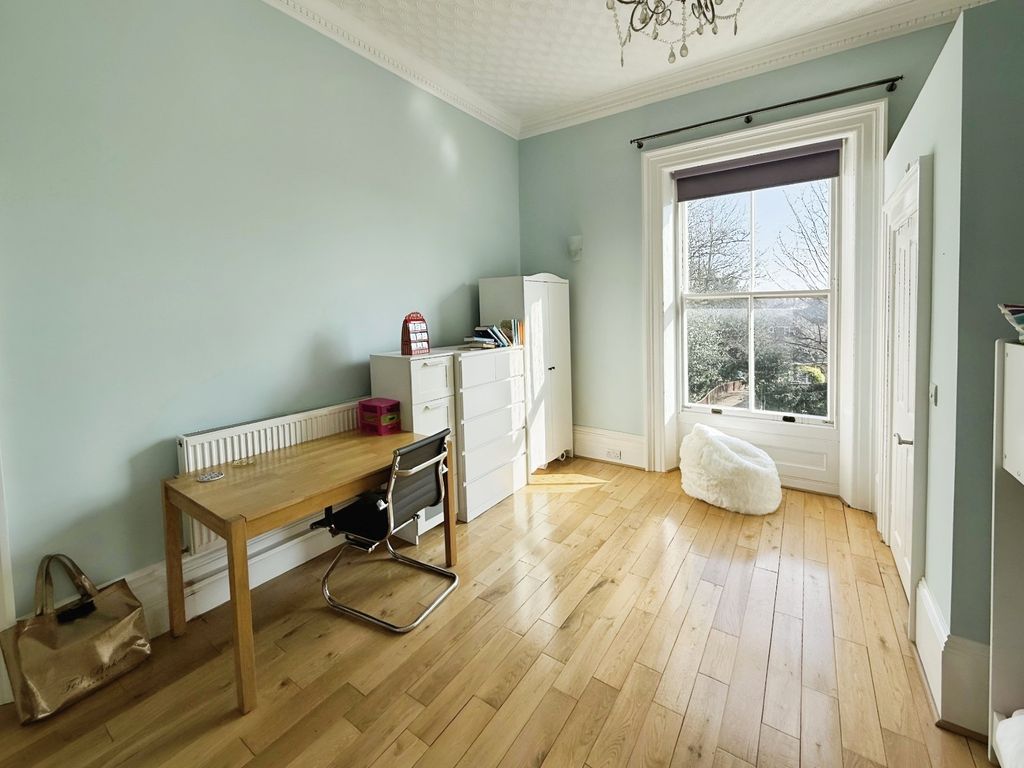 Additional image 10 of 3 bed flat for saleWestlands Avenue, Grimsby, Lincolnshire DN34
