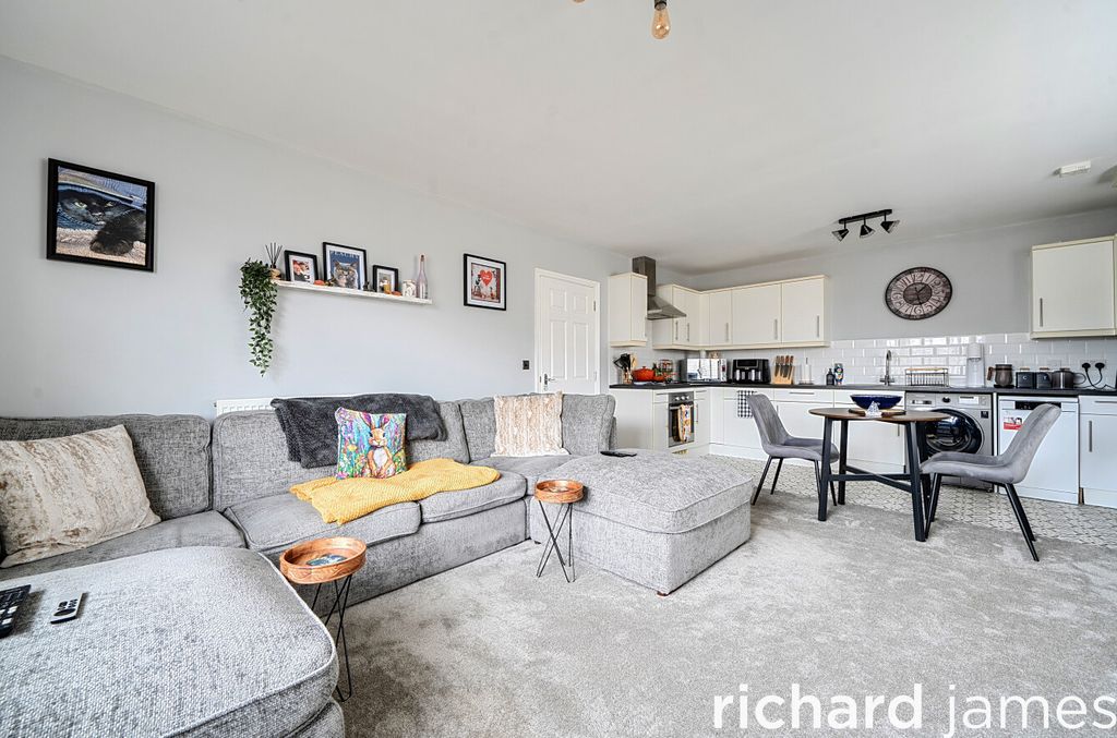 Additional image 5 of 2 bed flat for saleTruscott Avenue, Redhouse, Redhouse SN25