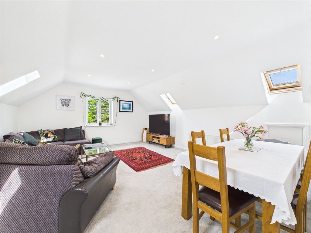 Additional image 11 of 2 bed flat for saleReading Road South, Fleet, Hampshire GU52