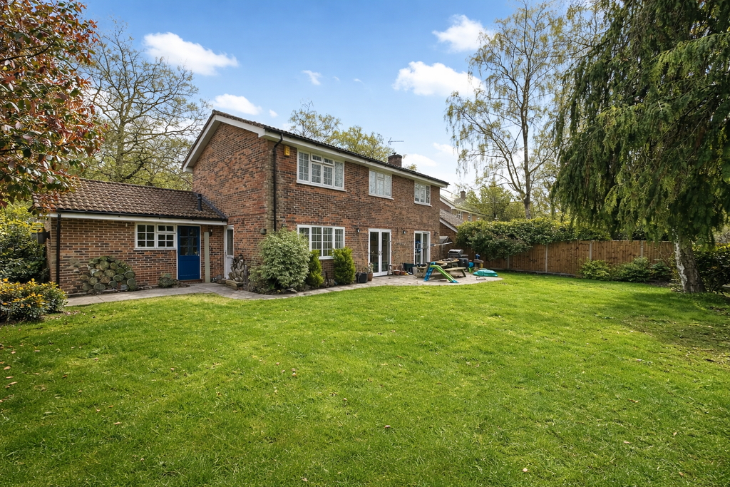 Additional image 7 of 4 bed detached house for saleBelvedere Close, Fleet, Hampshire GU51