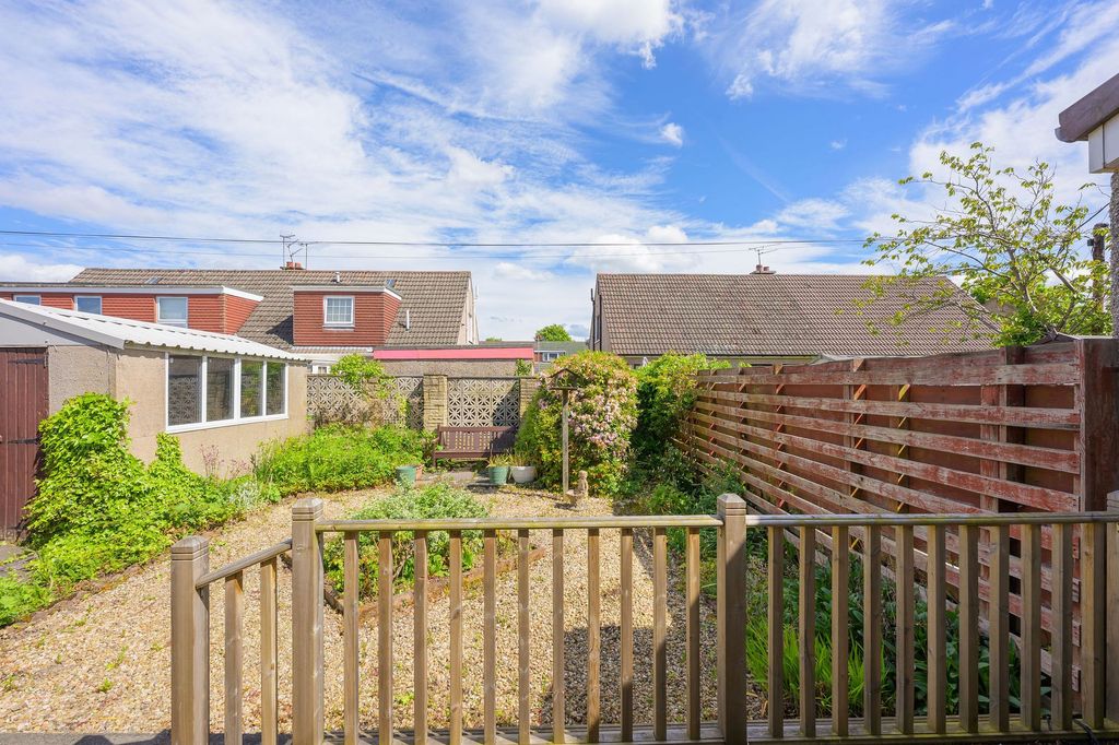 Additional image 33 of 4 bed semi-detached house for sale39 Oxgang Road, Grangemouth FK3