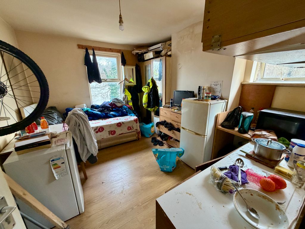 Additional image 8 of 7 bed terraced house for saleMarlborough Road, Gillingham ME7