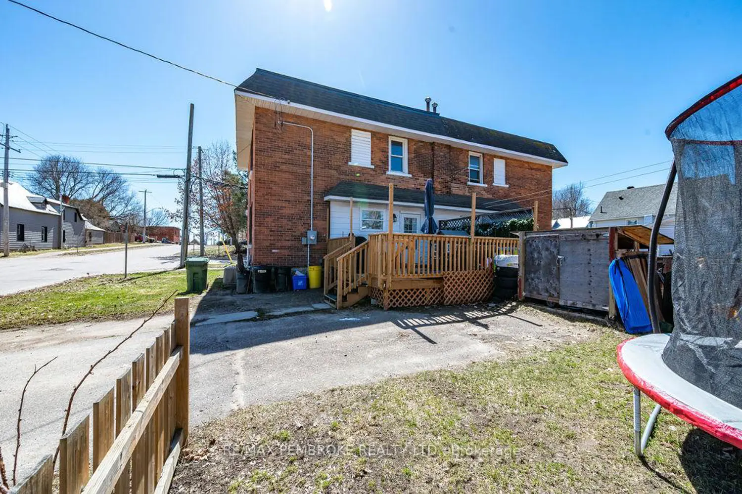 503 Miller Street photo 2