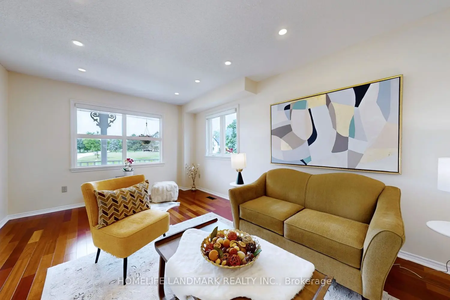 522 Cam Fella Boulevard photo 4