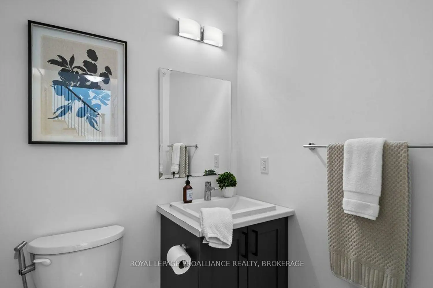 1504 Shira Drive photo 5