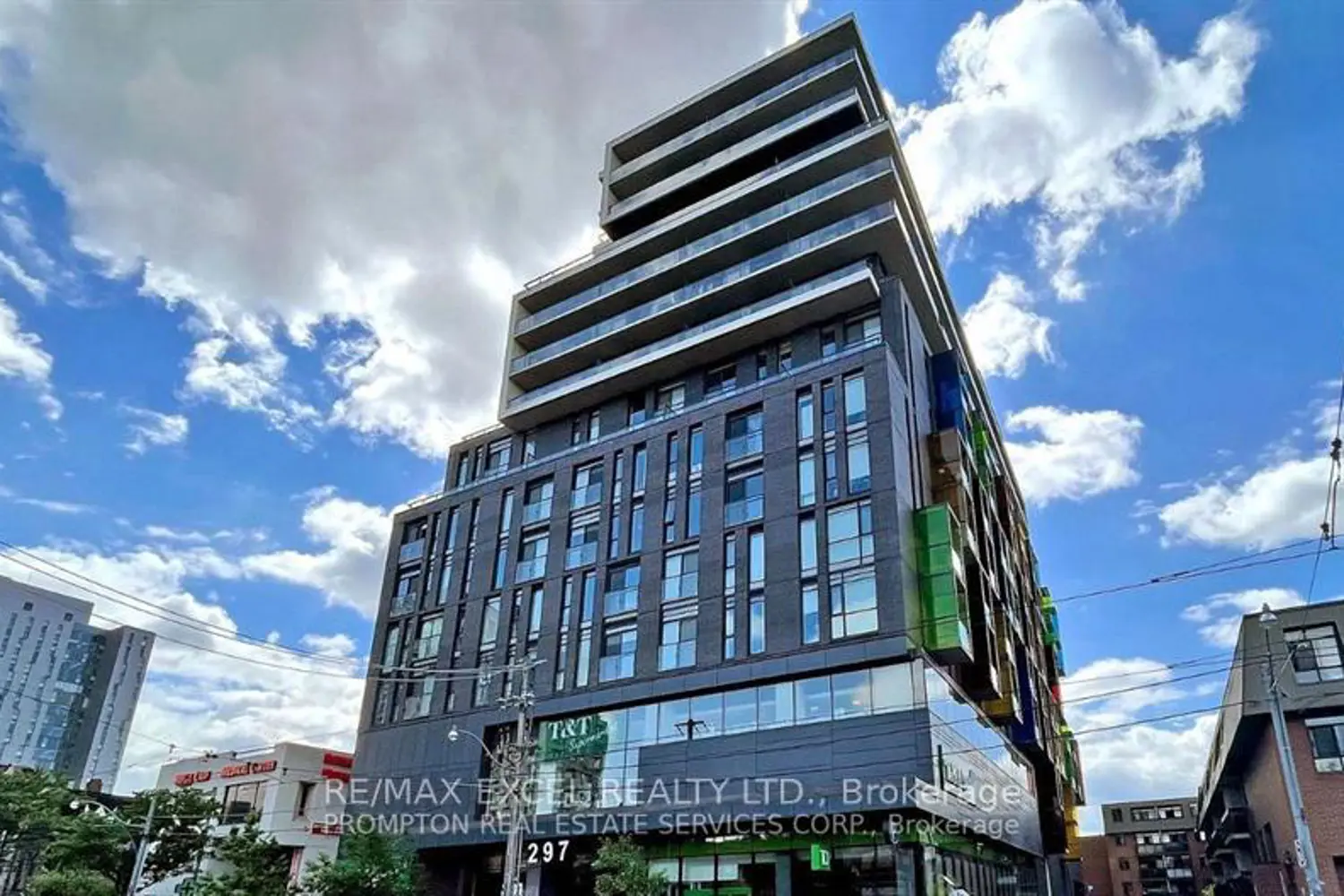 297 College Street 503