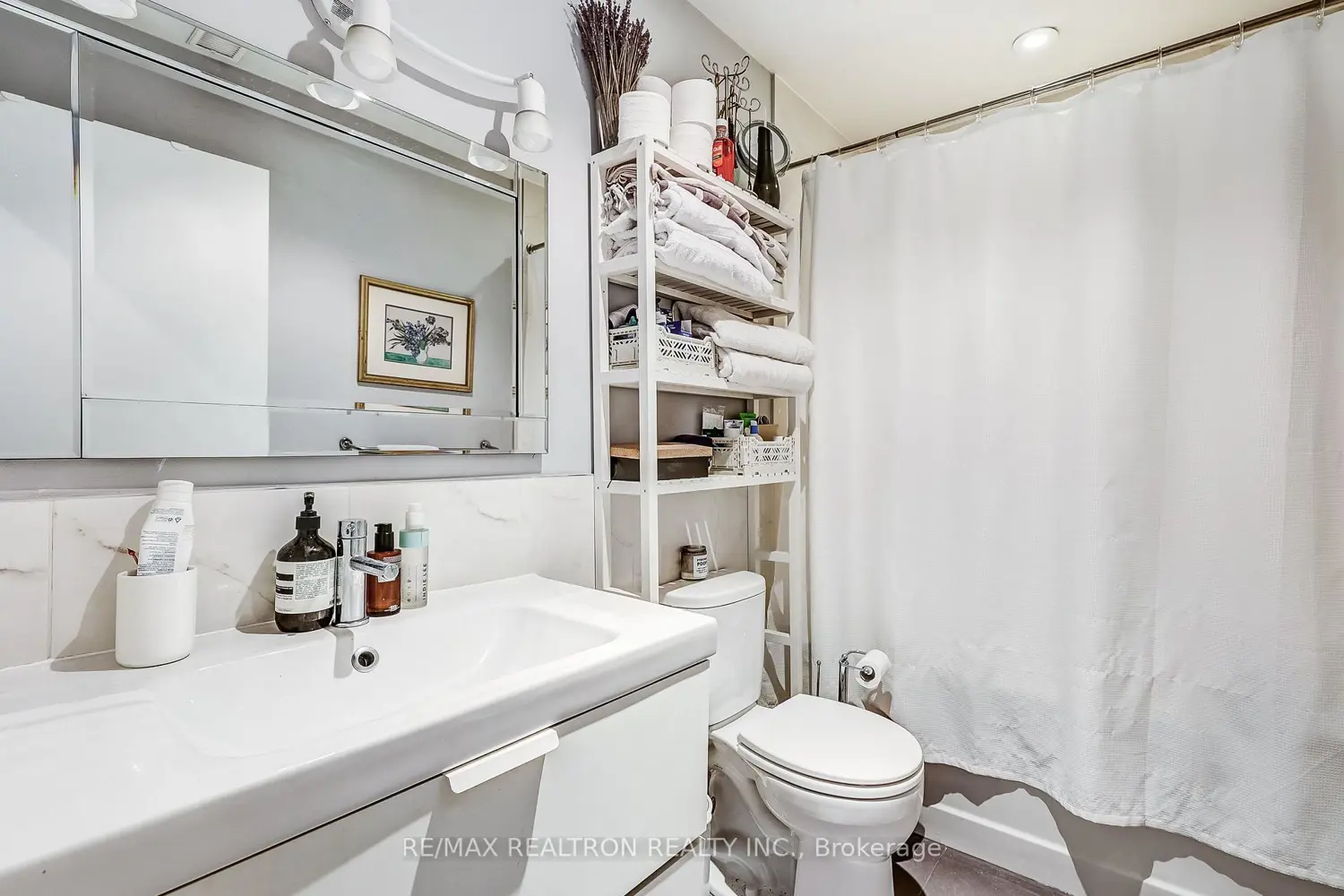 Additional image 12 of 588 Ossington Avenue