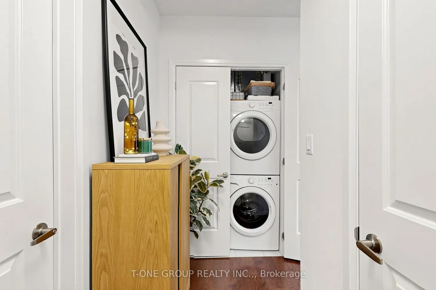Additional image 11 of 15277 Yonge Street 602A