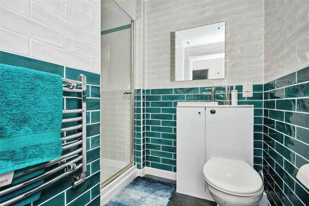 Additional image 15 of 6 bed detached house for saleMonks Lane, Freshwater, Isle Of Wight PO40