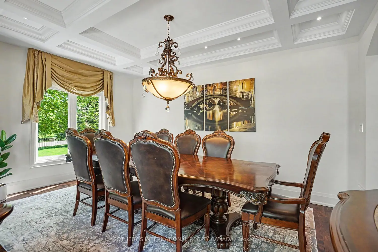 42 Prince Adam Court photo 3