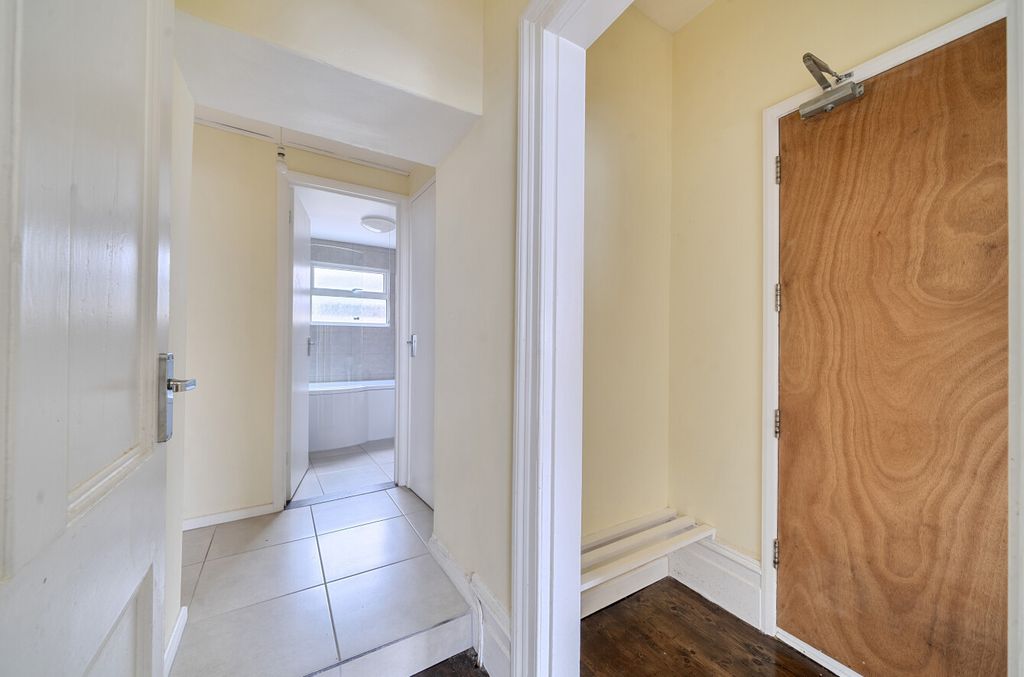 Additional image 6 of 1 bed flat for saleLondon Street, Faringdon, Oxfordshire SN7
