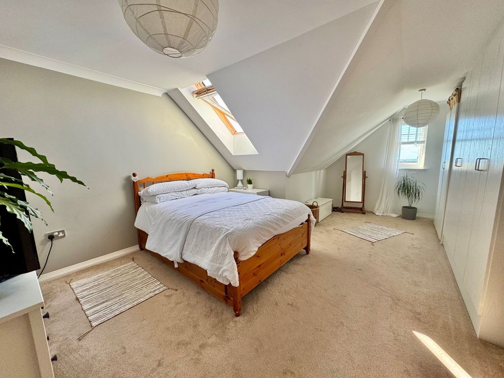 Additional image 5 of 2 bed flat for salePortland Avenue, Exmouth EX8