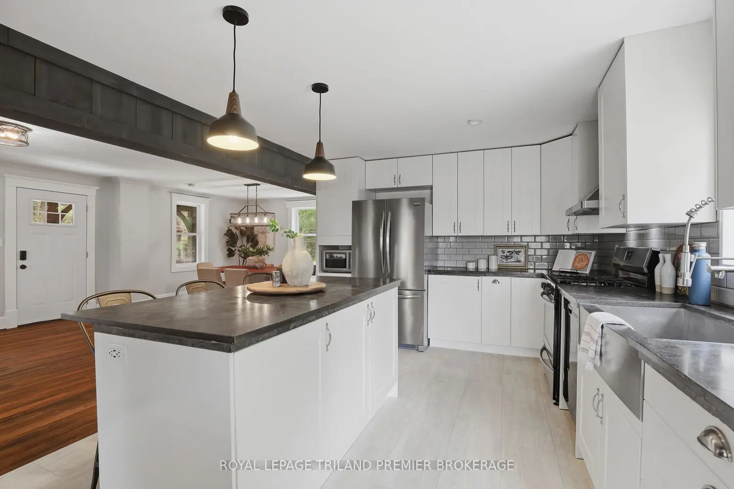 8306 Parkhouse Drive photo 4