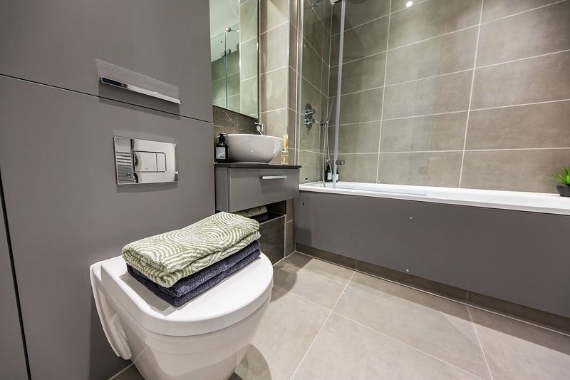 3 bed flat for saleThe Lock, Bakery Walk, Greenford UB6 photo 5
