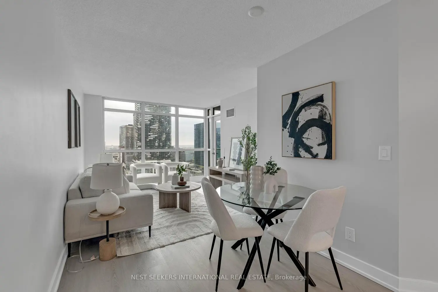 Additional image 2 of 18 Yonge Street 2507