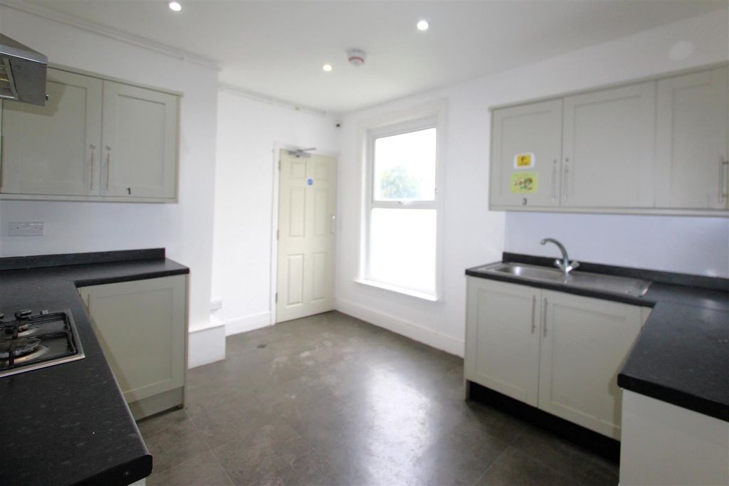 Additional image 7 of 3 bed semi-detached house for saleStuart Road, Gillingham ME7