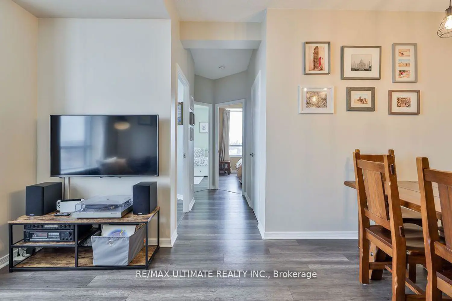 Additional image 8 of 60 Heintzman Street 2404
