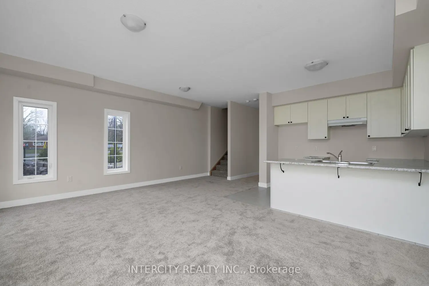 Additional image 5 of 104 Walden Drive Blk 7 Unit 1