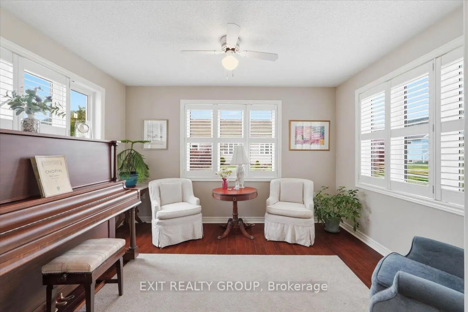 26 Lockwood Drive photo 4