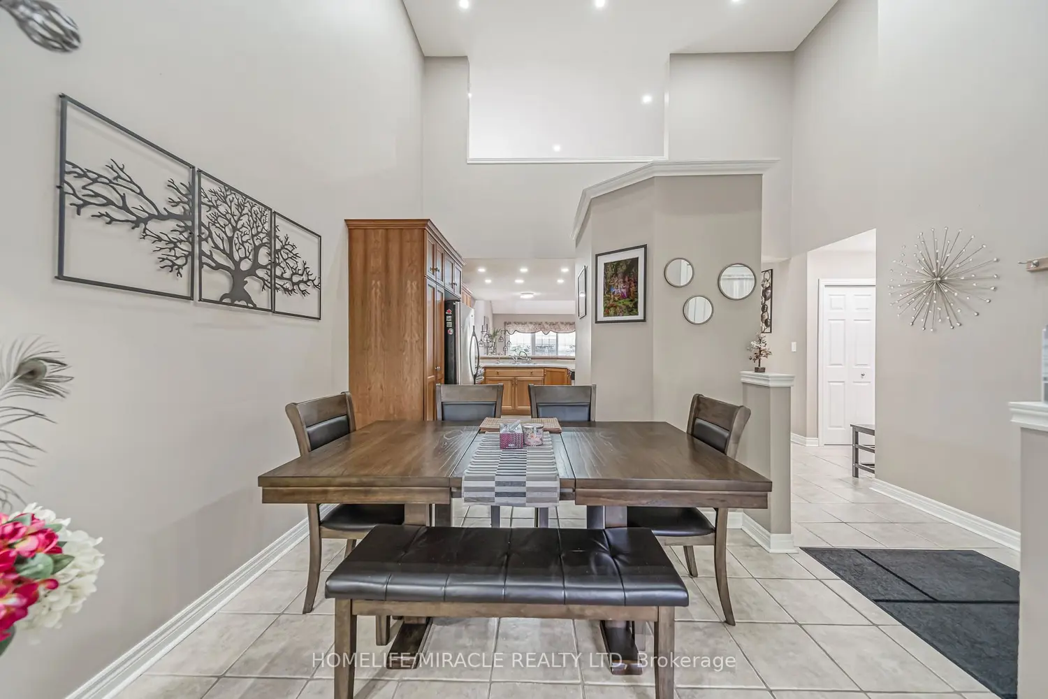 93 Lynch Circle photo 4