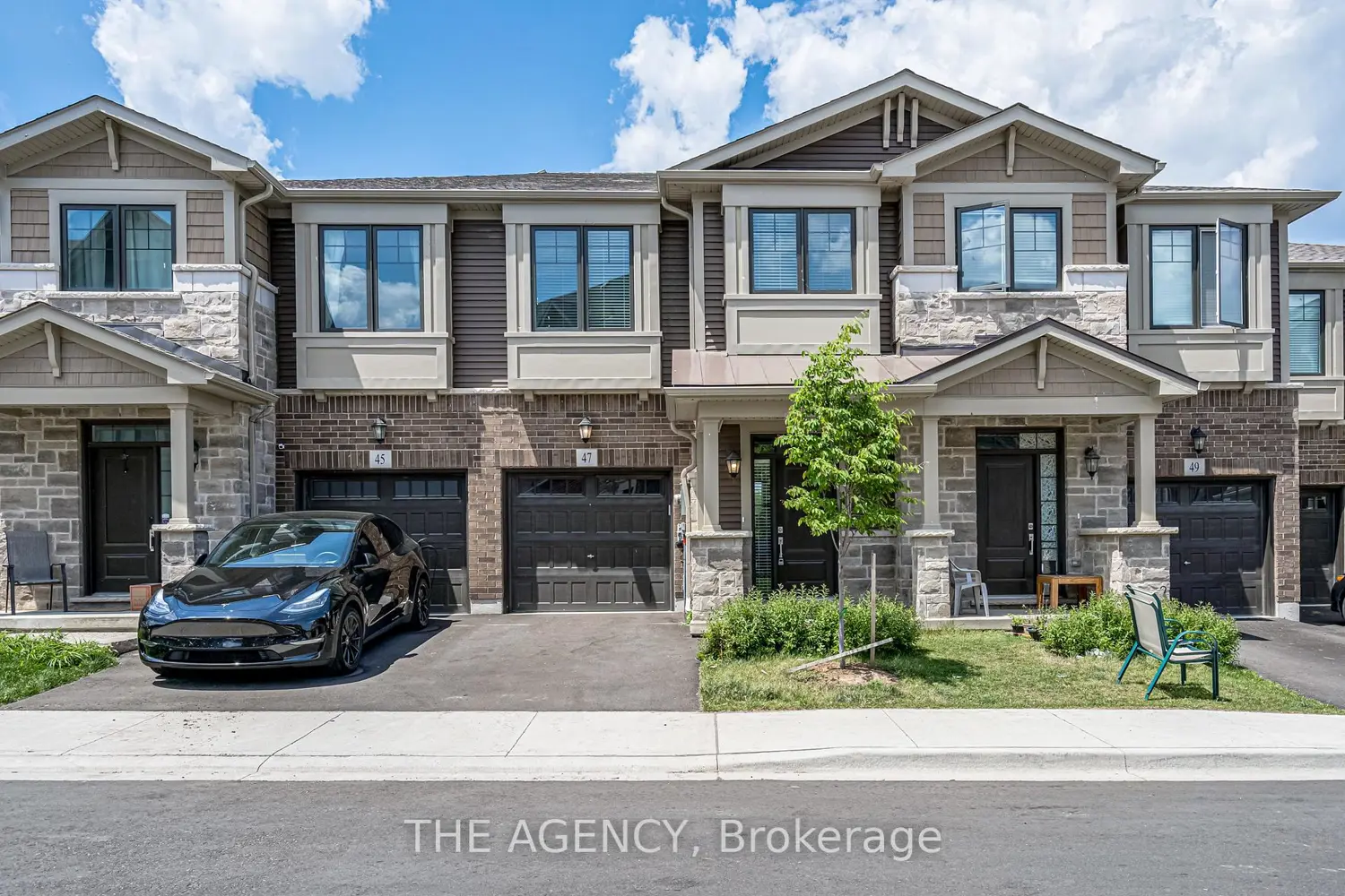 47 Hibiscus Lane