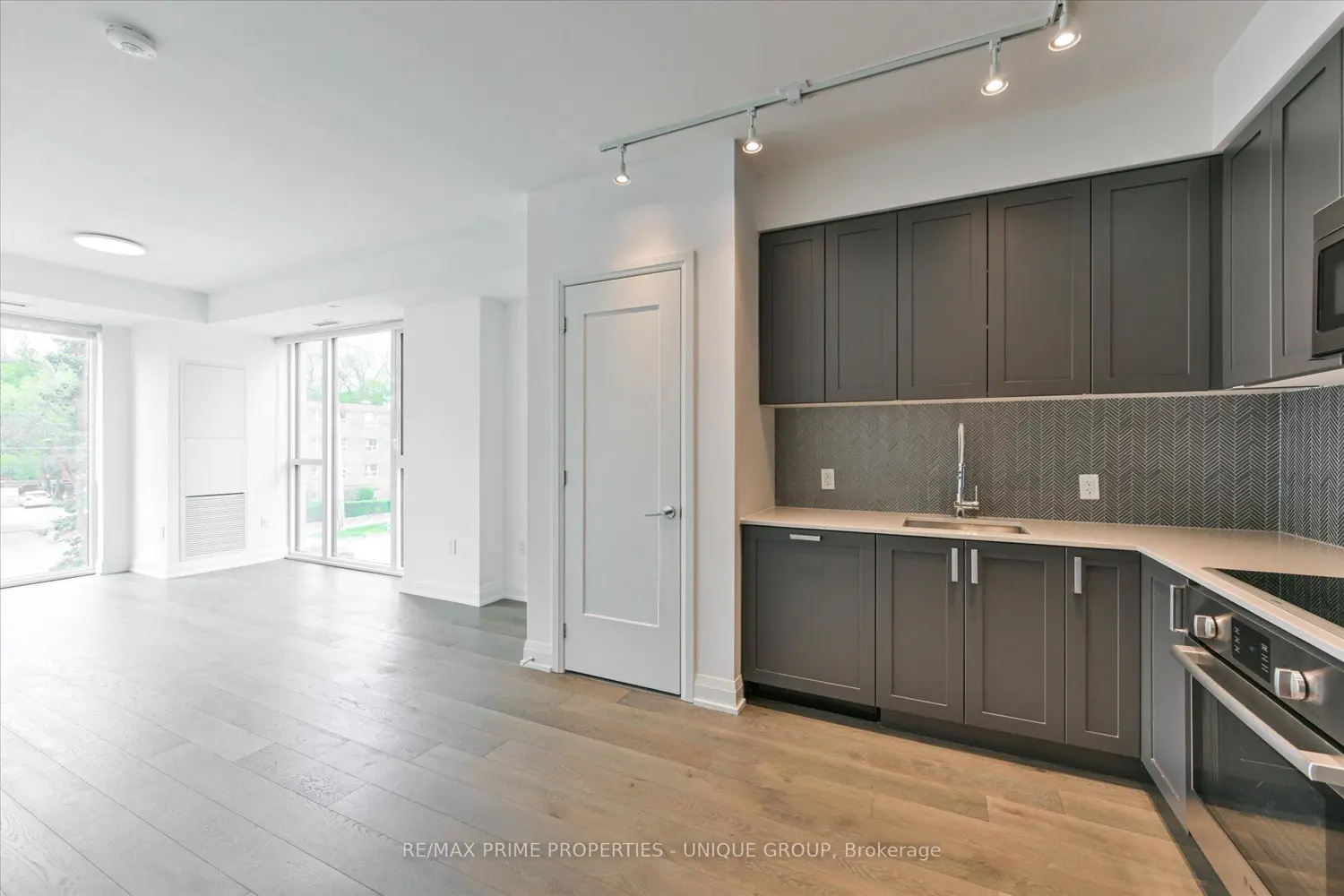 Additional image 5 of 293 The Kingsway 322