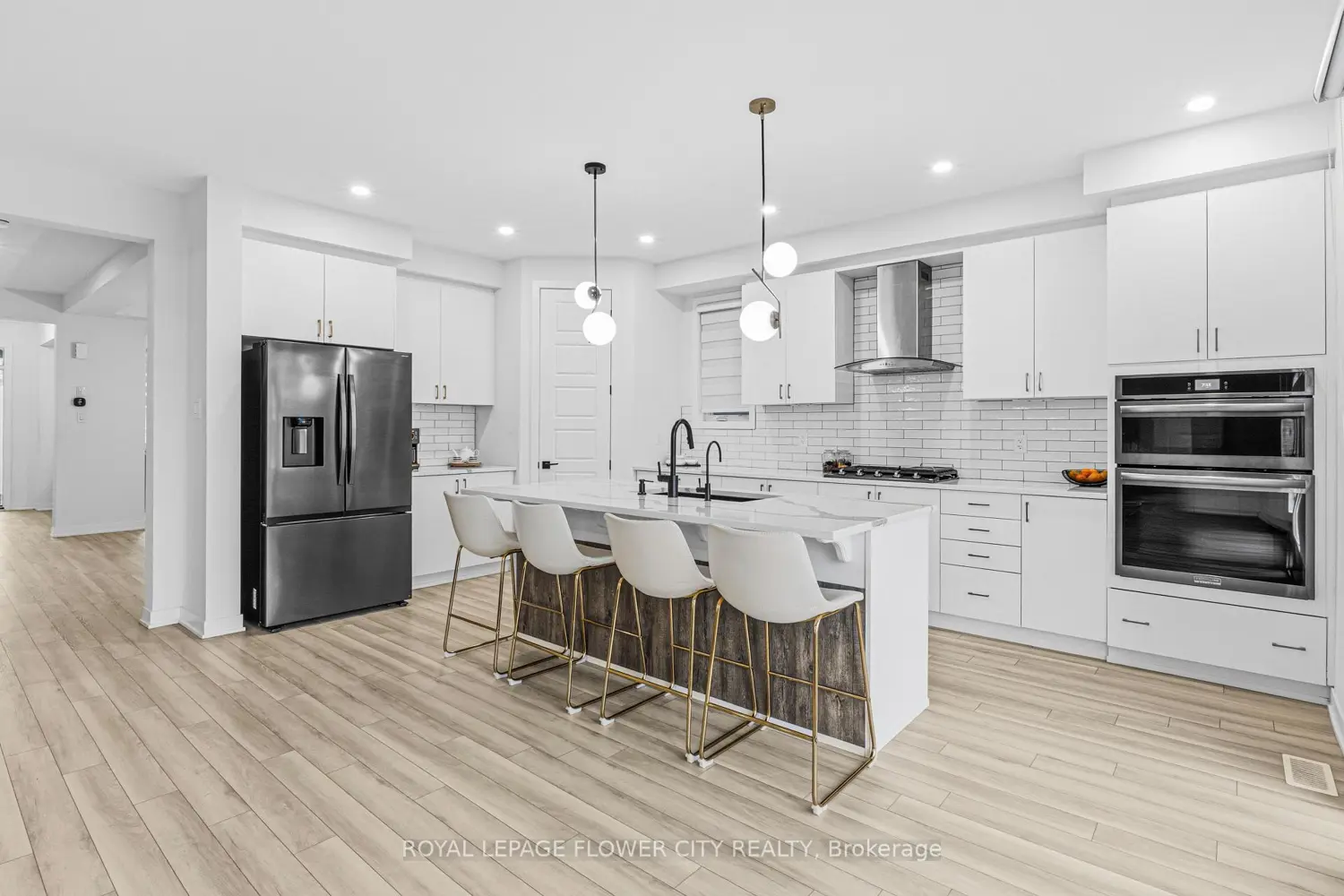 428 Meynell Road photo 5