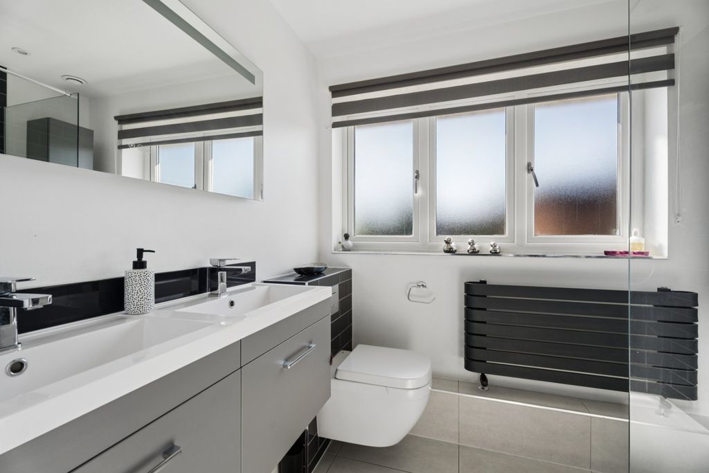 Additional image 9 of 4 bed detached house for saleMeadowcroft, Chalfont St. Peter, Gerrards Cross, Buckinghamshire SL9