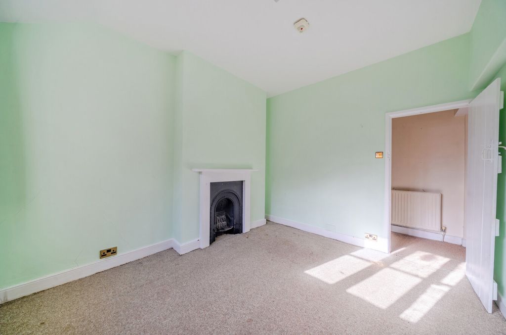 Additional image 9 of 3 bed flat for saleGloucester Street, Faringdon, Oxfordshire SN7