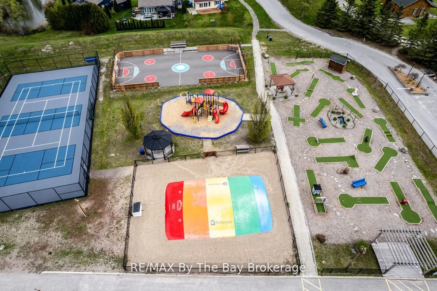 Additional image 6 of 85 Theme Park Drive 133