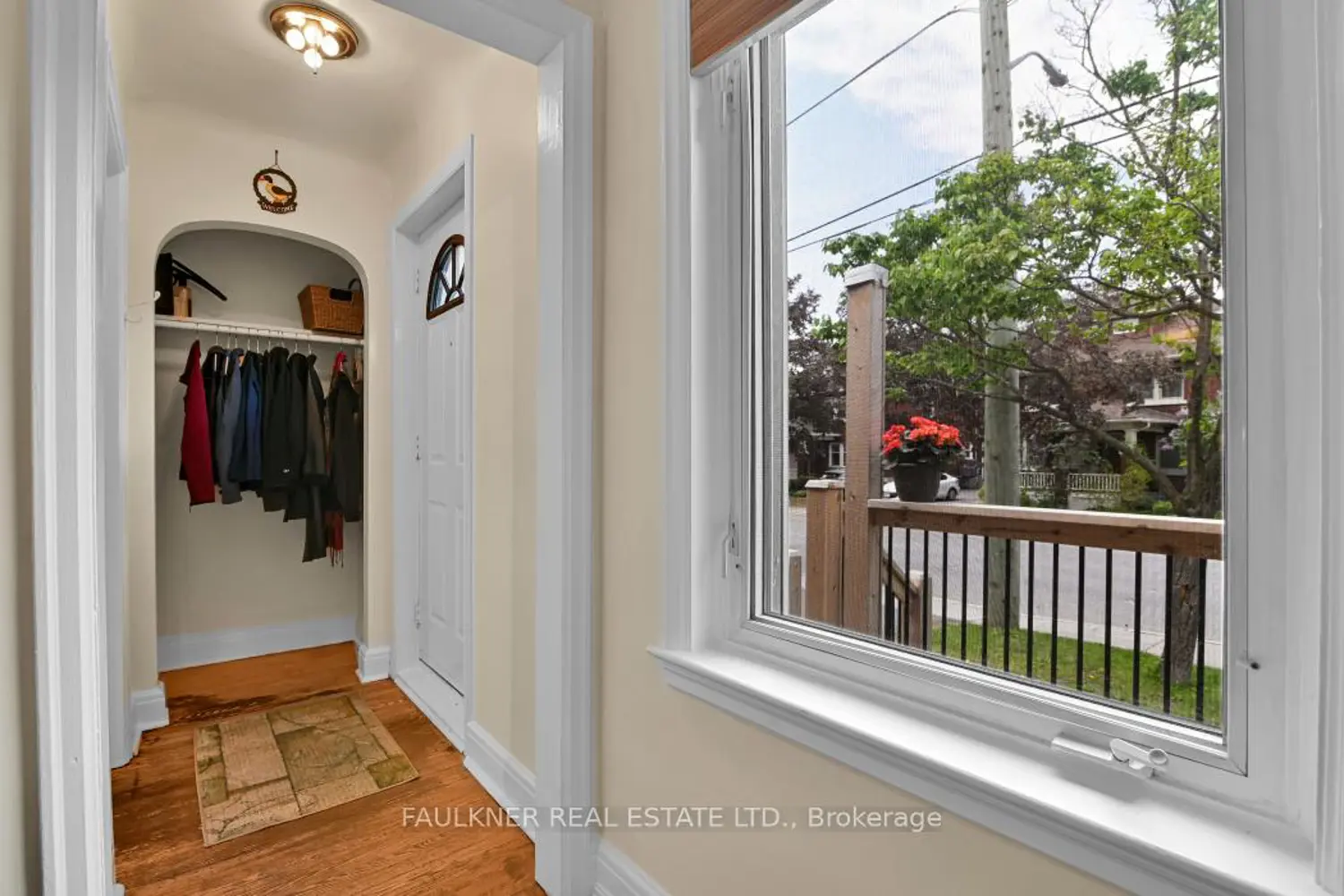 38 Clegg Street photo 2