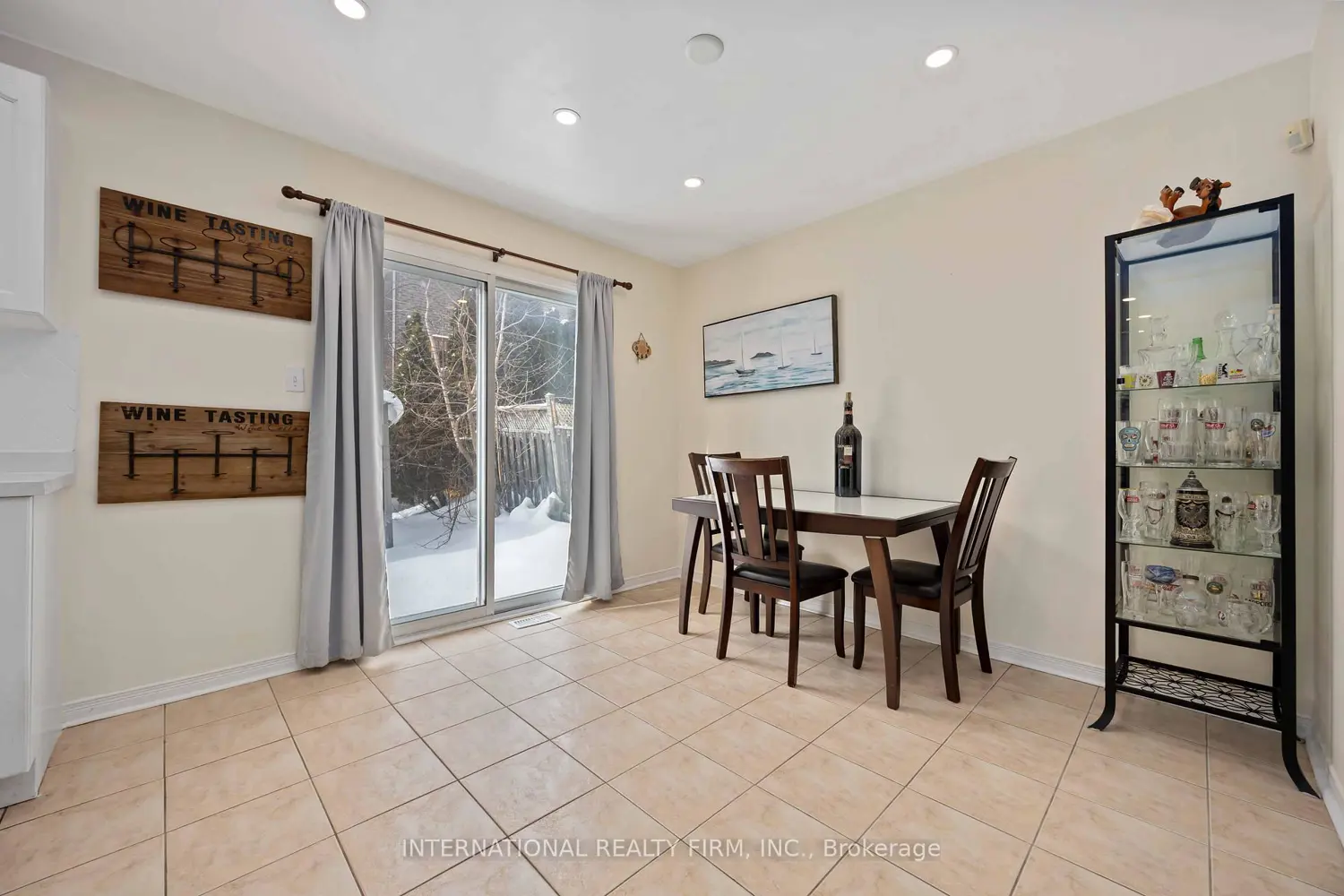 Additional image 3 of 340 Flagstone Way