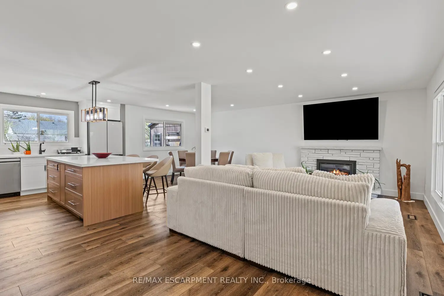 45 Driftwood Drive photo 5