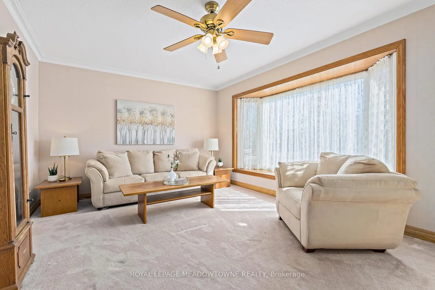 37 Prince Charles Drive photo 4