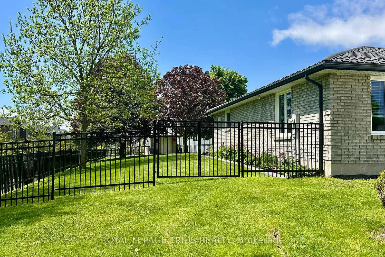 1 Edenridge Drive photo 3
