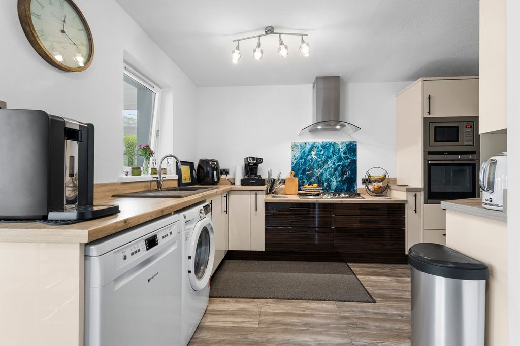 Additional image 3 of 2 bed cottage for saleGarden Street, Galston KA4