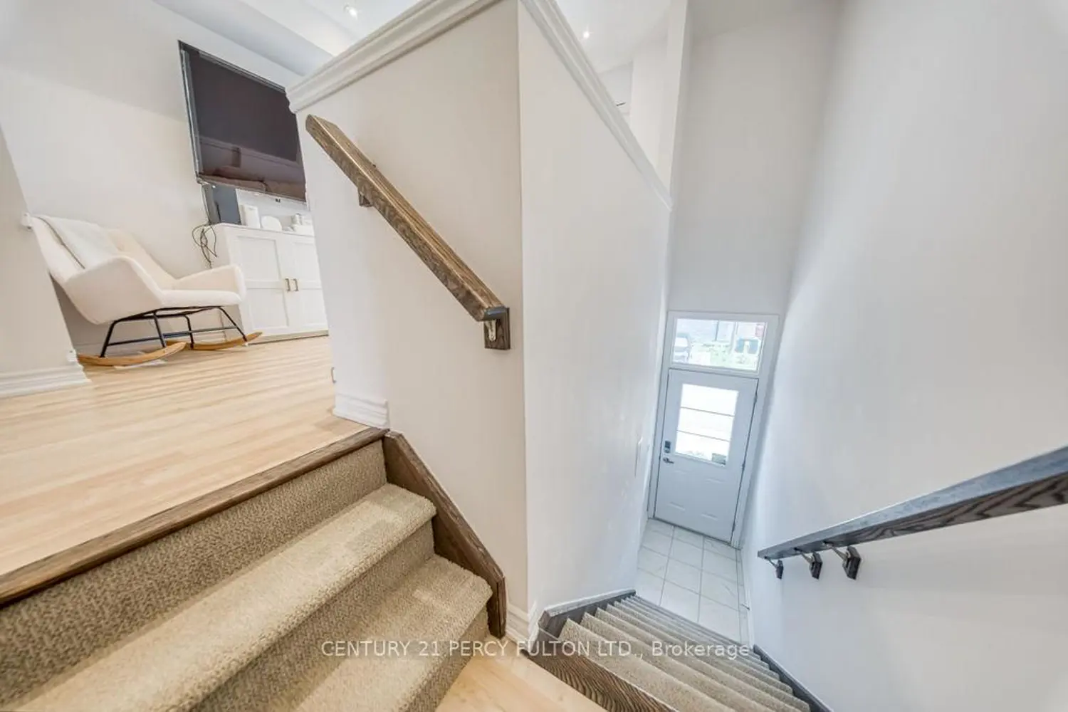 461 Blackburn Dr Drive 63 photo 2
